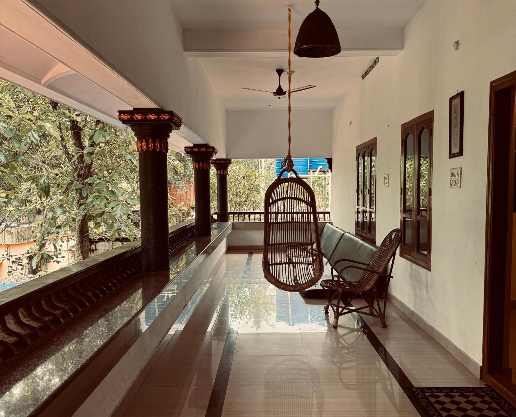 The Lungi Vibe Bed & Breakfast Varkala Exterior photo