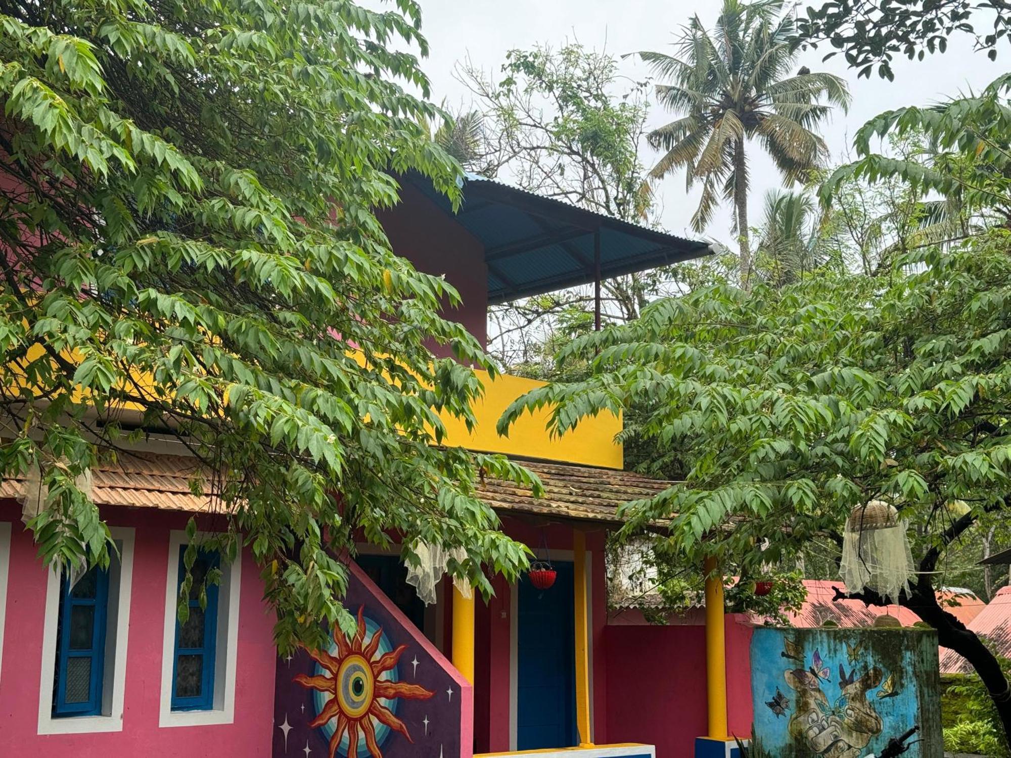 The Lungi Vibe Bed & Breakfast Varkala Exterior photo