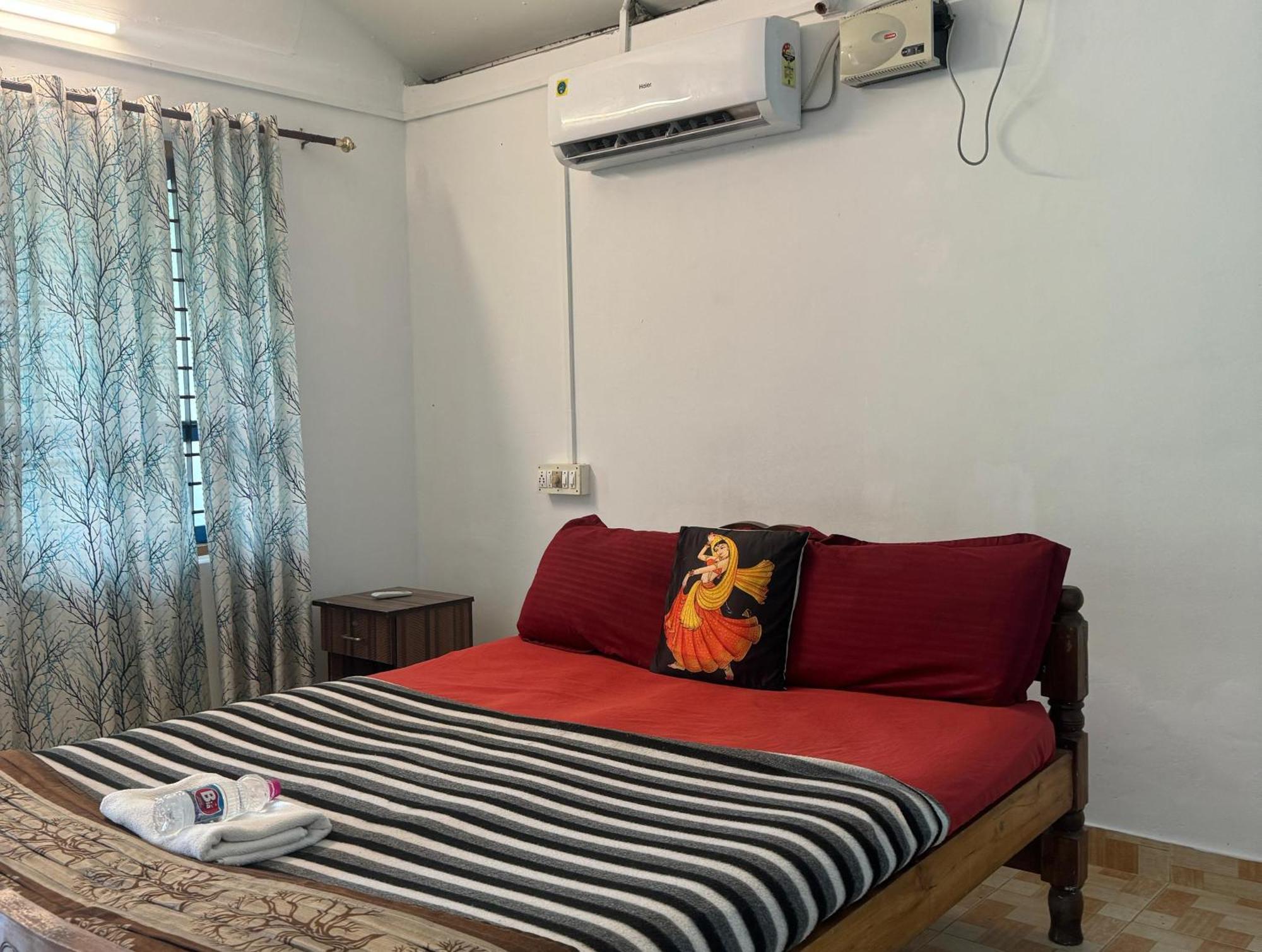 The Lungi Vibe Bed & Breakfast Varkala Exterior photo