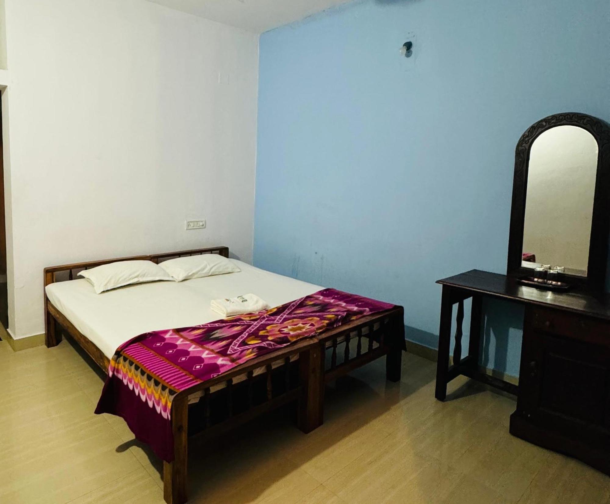 The Lungi Vibe Bed & Breakfast Varkala Exterior photo